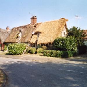 2003 No1 Church Rd220