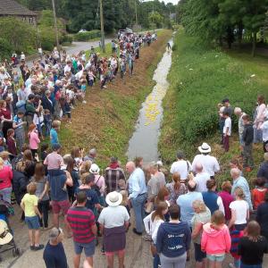 2016 06 16 Moulton Funday Duck race form the Little Bridge to Packhorse Bridge 5