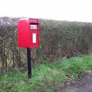 2016 14 02 Newmarket Rd Moulton post box